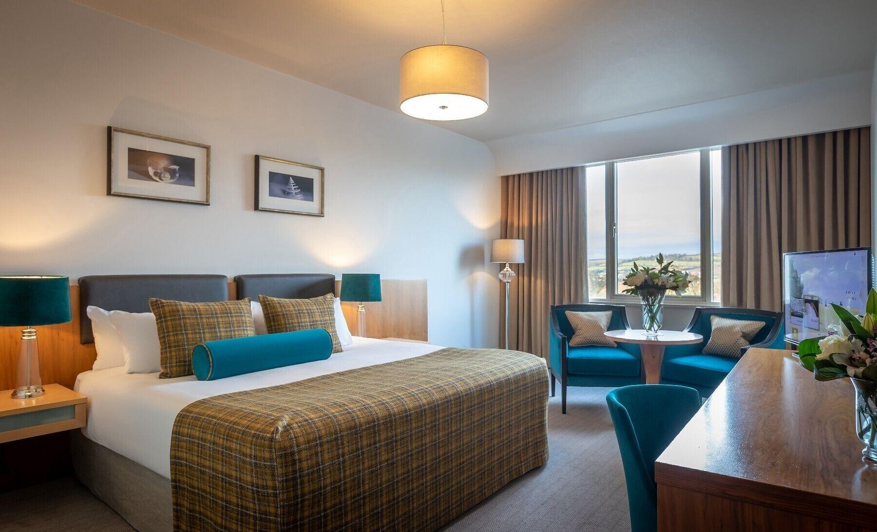 Fota Island Hotel And Spa Exterior foto A room at the hotel
