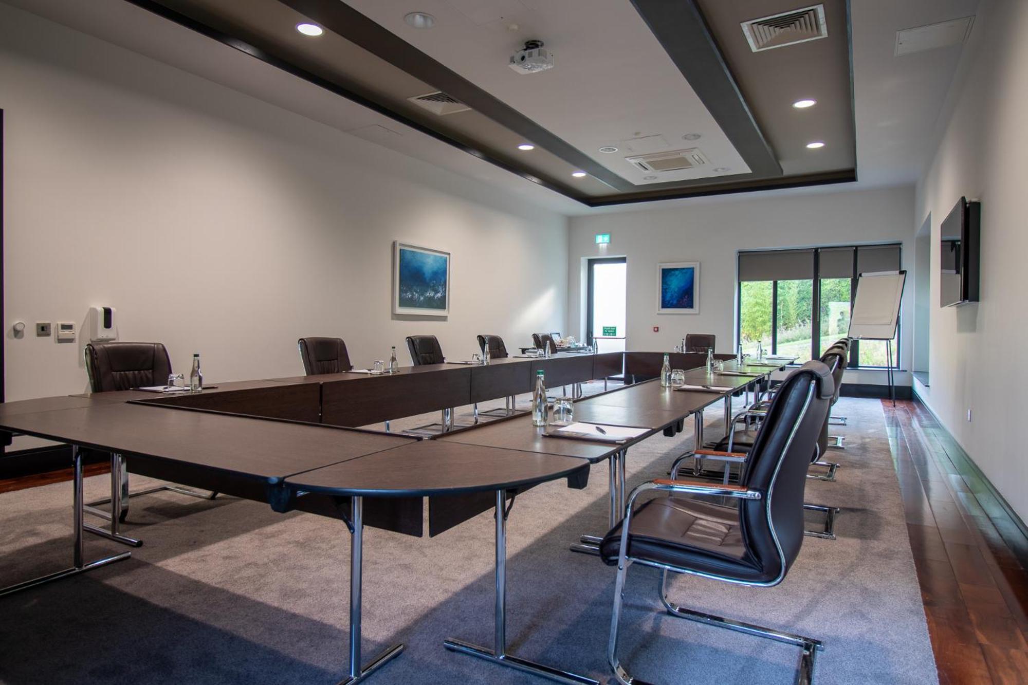Fota Island Hotel And Spa Exterior foto Meeting room