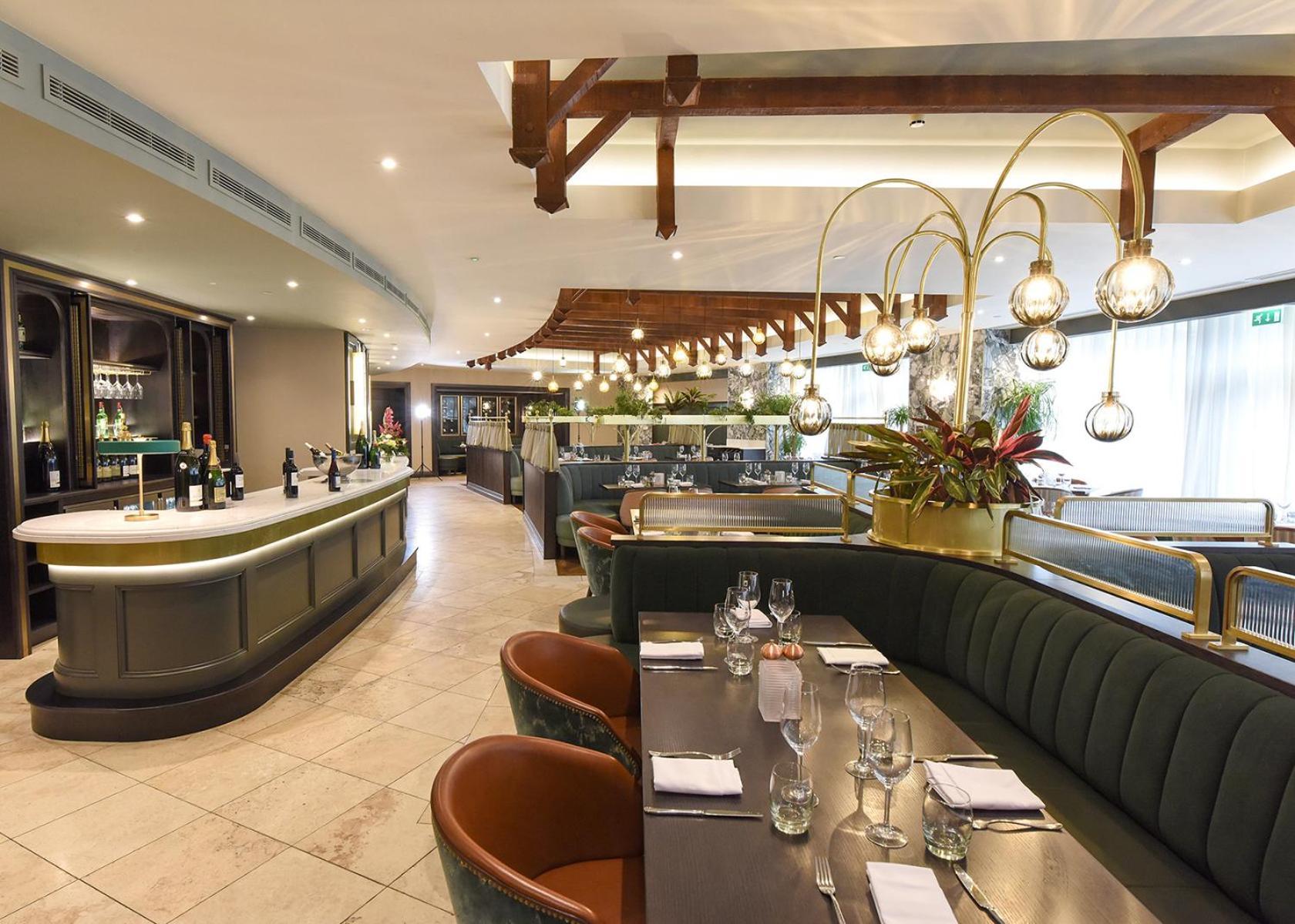 Fota Island Hotel And Spa Exterior foto Interior of the restaurant